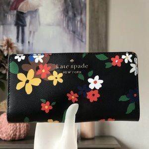 Kate spade bifold wallet staci sailing floral black • firm price Holiday shop •